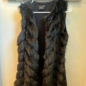 Cache black fur vest size small